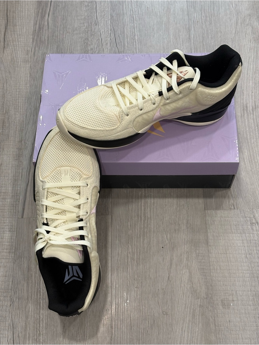 Men's Running Shoe - Cream & Black Lightweight Performance BNWT size 12